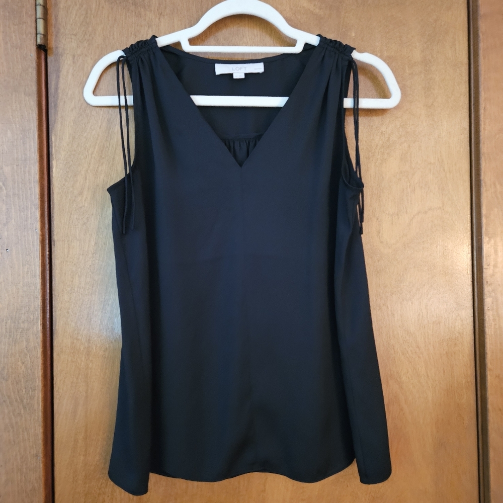 LOFT Petite Black Sleeveless Top